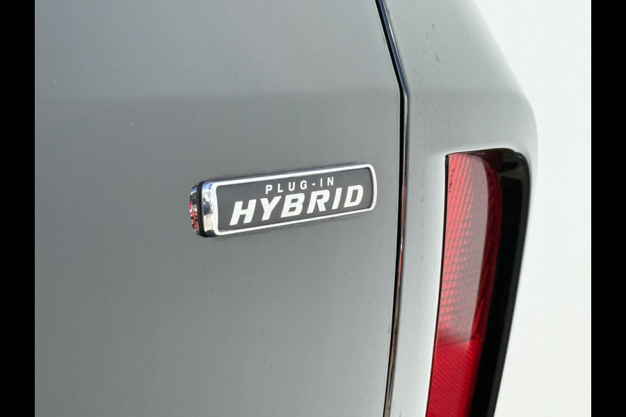 Ford Kuga BWJ 2022 | 2.5 PHEV 225PK Titanium X | CLIMA | NAVI | HALF LEER | CARPLAY | CAMERA | PRIVACY GLASS | PDC Ford Kuga BWJ 2022 | 2.5 PHEV 225PK Titanium X | CLIMA | NAVI | HALF LEER | CARPLAY | CAMERA | PRIVACY GLASS | PDC