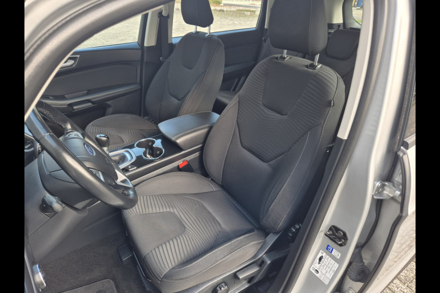 Ford S-Max 1.5i H6 Clima,Stoel/stuur/voorruit verwarming,Adroid,Navigatie,trekhaak,pdc ,