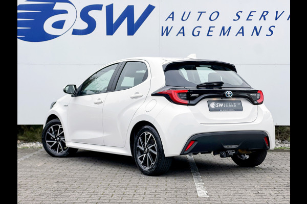 Toyota Yaris 1.5 Hybrid Dynamic | Trekhaak | LED | ACC | Stoelverwarming | Camera Toyota Yaris 1.5 Hybrid Dynamic | Trekhaak | LED | ACC | Stoelverwarming | Camera