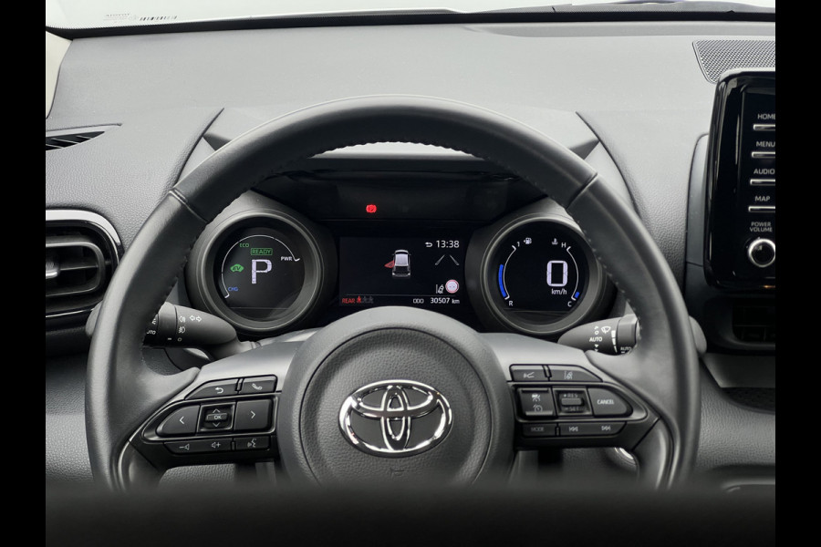 Toyota Yaris 1.5 Hybrid Dynamic | Trekhaak | LED | ACC | Stoelverwarming | Camera Toyota Yaris 1.5 Hybrid Dynamic | Trekhaak | LED | ACC | Stoelverwarming | Camera