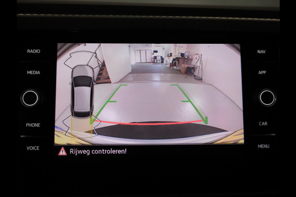 Volkswagen Taigo 1.0 TSI Life 95 pk | Verlengde garantie | Navigatie | Parkeersensoren | Achteruitrijcamera | Stoelverwarming | Keyless | Volkswagen Taigo 1.0 TSI Life 95 pk | Verlengde garantie | Navigatie | Parkeersensoren | Achteruitrijcamera | Stoelverwarming | Keyless |