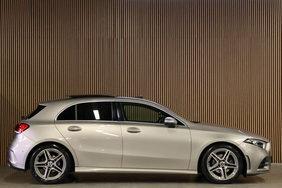 Mercedes-Benz A-Klasse A 180 d AMG pakket | Panorama dak | Burmester | Widescreen | Apple Carplay | Sfeerverlichting | Stoelverwarming | Alcantara | 360 PDC | Volledig onderhouden | Nieuwe Distributieriem Mercedes-Benz A-Klasse A 180 d AMG pakket | Panorama dak | Burmester | Widescreen | Apple Carplay | Sfeerverlichting | Stoelverwarming | Alcantara | 360 PDC | Volledig onderhouden | Nieuwe Distributieriem