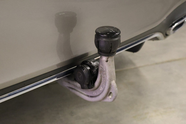 Mercedes-Benz A-Klasse A 180 d AMG pakket | Panorama dak | Burmester | Widescreen | Apple Carplay | Sfeerverlichting | Stoelverwarming | Alcantara | 360 PDC | Volledig onderhouden | Nieuwe Distributieriem Mercedes-Benz A-Klasse A 180 d AMG pakket | Panorama dak | Burmester | Widescreen | Apple Carplay | Sfeerverlichting | Stoelverwarming | Alcantara | 360 PDC | Volledig onderhouden | Nieuwe Distributieriem