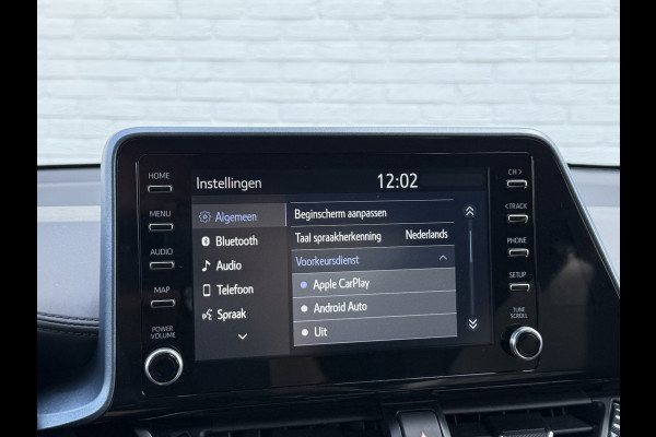 Toyota C-HR 2.0 Hybrid Dynamic | CarPlay | Camera | ACC | Dodehoek | Keyless | 18 inch Toyota C-HR 2.0 Hybrid Dynamic | CarPlay | Camera | ACC | Dodehoek | Keyless | 18 inch