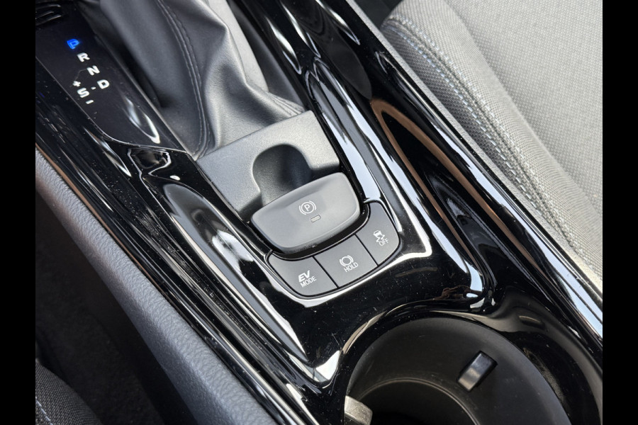 Toyota C-HR 2.0 Hybrid Dynamic | CarPlay | Camera | ACC | Dodehoek | Keyless | 18 inch Toyota C-HR 2.0 Hybrid Dynamic | CarPlay | Camera | ACC | Dodehoek | Keyless | 18 inch