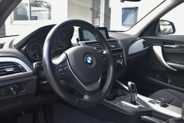 BMW 1-serie 118i Executive | Xenon | Navi. Prof | Aut. | NL AUTO | 17 inch