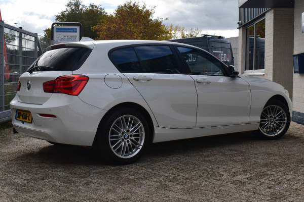 BMW 1-serie 118i Executive | Xenon | Navi. Prof | Aut. | NL AUTO | 17 inch