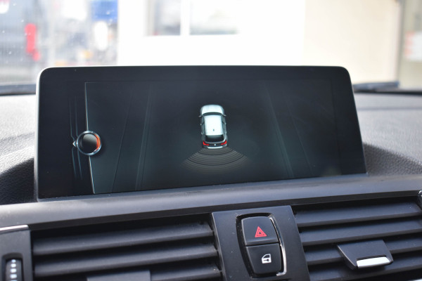 BMW 1-serie 118i Executive | Xenon | Navi. Prof | Aut. | NL AUTO | 17 inch
