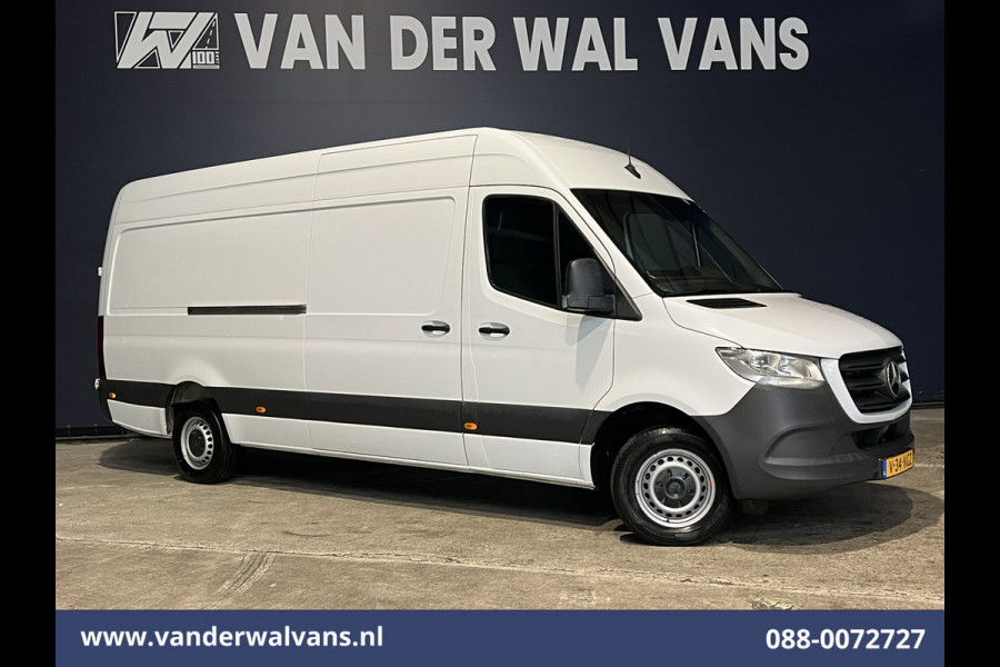 Mercedes-Benz Sprinter 317 CDI 170pk 3500kg Trekhaak L3H2 Euro6 Airco | Camera | Apple Carplay | Cruisecontrol Chauffeursstoel, Stoelverwarming, Bijrijdersbank, Android auto Mercedes-Benz Sprinter 317 CDI 170pk 3500kg Trekhaak L3H2 Euro6 Airco | Camera | Apple Carplay | Cruisecontrol Chauffeursstoel, Stoelverwarming, Bijrijdersbank, Android auto