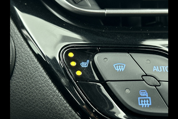 Toyota C-HR 1.8 Hybrid Executive(NL-auto, Goed OndH, Navi, Camera, StoelV, PDC V+A, Parkeerhulp, Cruise Con, Clima Con, Etc)