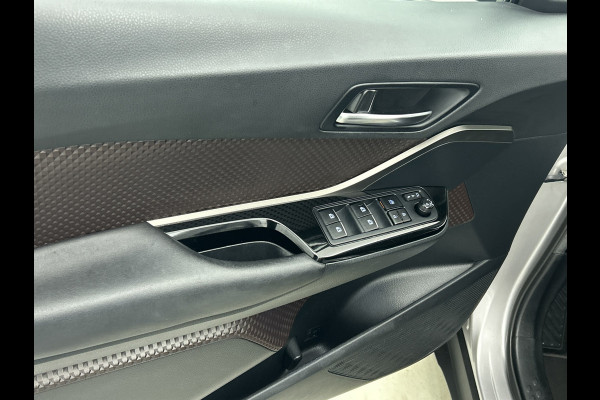 Toyota C-HR 1.8 Hybrid Executive(NL-auto, Goed OndH, Navi, Camera, StoelV, PDC V+A, Parkeerhulp, Cruise Con, Clima Con, Etc)