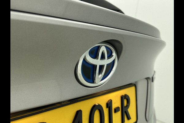 Toyota C-HR 1.8 Hybrid Executive(NL-auto, Goed OndH, Navi, Camera, StoelV, PDC V+A, Parkeerhulp, Cruise Con, Clima Con, Etc)