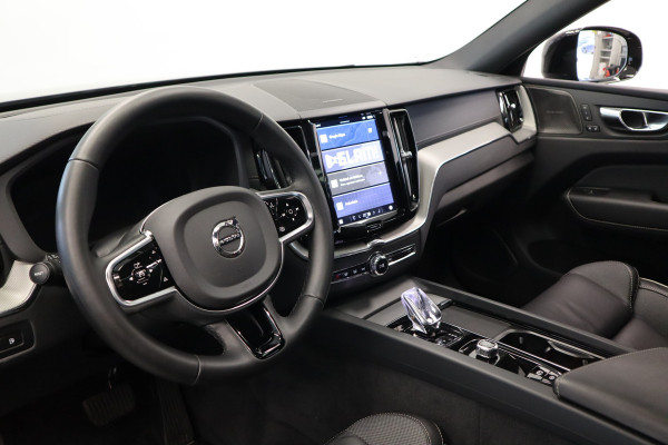 Volvo XC60 2.0 T8 Plug-in hybrid AWD Ultra Black Edition H&K Long Range Luchtvering Volvo XC60 2.0 T8 Plug-in hybrid AWD Ultra Black Edition H&K Long Range Luchtvering