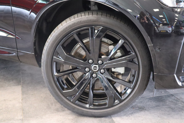 Volvo XC60 2.0 T8 Plug-in hybrid AWD Ultra Black Edition H&K Long Range Luchtvering Volvo XC60 2.0 T8 Plug-in hybrid AWD Ultra Black Edition H&K Long Range Luchtvering