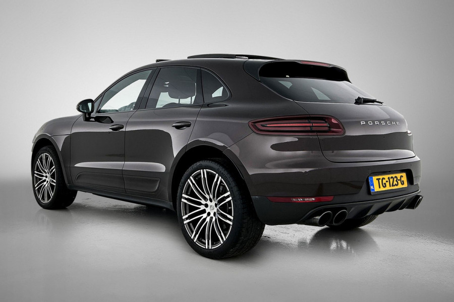 Porsche Macan 2.0 (NL-auto, Panorama, Luchtvering, 18-delige stoelen, Camera, Bose, StoelV, Lane Assist, Etc) Porsche Macan 2.0 (NL-auto, Panorama, Luchtvering, 18-delige stoelen, Camera, Bose, StoelV, Lane Assist, Etc)