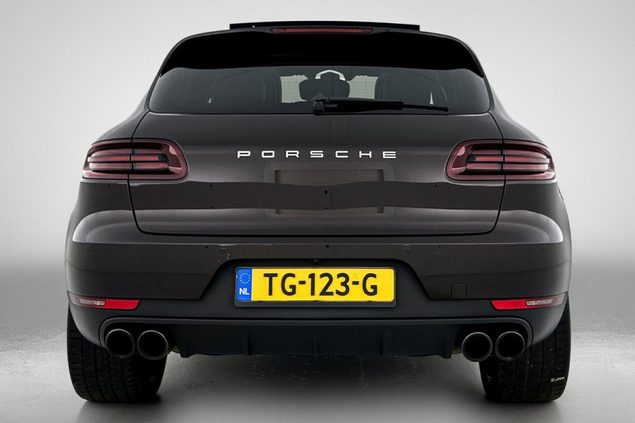 Porsche Macan 2.0 (NL-auto, Panorama, Luchtvering, 18-delige stoelen, Camera, Bose, StoelV, Lane Assist, Etc) Porsche Macan 2.0 (NL-auto, Panorama, Luchtvering, 18-delige stoelen, Camera, Bose, StoelV, Lane Assist, Etc)
