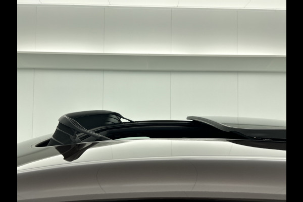 Porsche Macan 2.0 (NL-auto, Panorama, Luchtvering, 18-delige stoelen, Camera, Bose, StoelV, Lane Assist, Etc) Porsche Macan 2.0 (NL-auto, Panorama, Luchtvering, 18-delige stoelen, Camera, Bose, StoelV, Lane Assist, Etc)