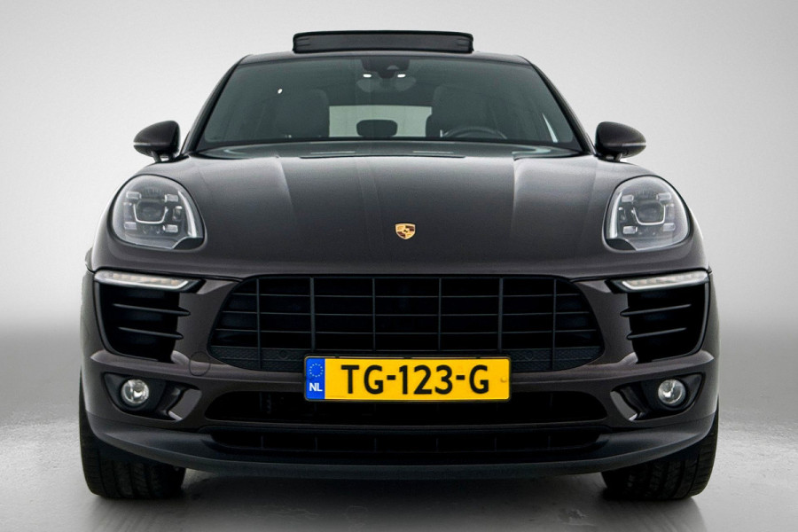 Porsche Macan 2.0 (NL-auto, Panorama, Luchtvering, 18-delige stoelen, Camera, Bose, StoelV, Lane Assist, Etc) Porsche Macan 2.0 (NL-auto, Panorama, Luchtvering, 18-delige stoelen, Camera, Bose, StoelV, Lane Assist, Etc)