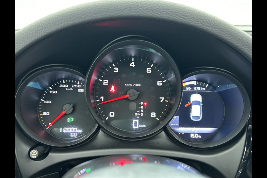 Porsche Macan 2.0 (NL-auto, Panorama, Luchtvering, 18-delige stoelen, Camera, Bose, StoelV, Lane Assist, Etc) Porsche Macan 2.0 (NL-auto, Panorama, Luchtvering, 18-delige stoelen, Camera, Bose, StoelV, Lane Assist, Etc)