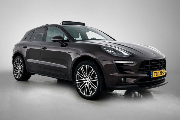 Porsche Macan 2.0 (NL-auto, Panorama, Luchtvering, 18-delige stoelen, Camera, Bose, StoelV, Lane Assist, Etc) Porsche Macan 2.0 (NL-auto, Panorama, Luchtvering, 18-delige stoelen, Camera, Bose, StoelV, Lane Assist, Etc)