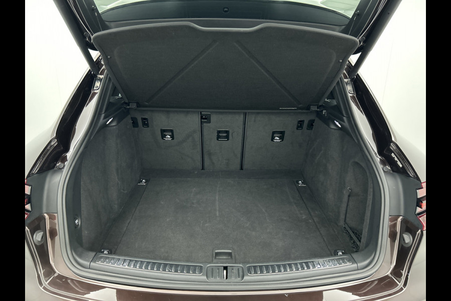 Porsche Macan 2.0 (NL-auto, Panorama, Luchtvering, 18-delige stoelen, Camera, Bose, StoelV, Lane Assist, Etc) Porsche Macan 2.0 (NL-auto, Panorama, Luchtvering, 18-delige stoelen, Camera, Bose, StoelV, Lane Assist, Etc)