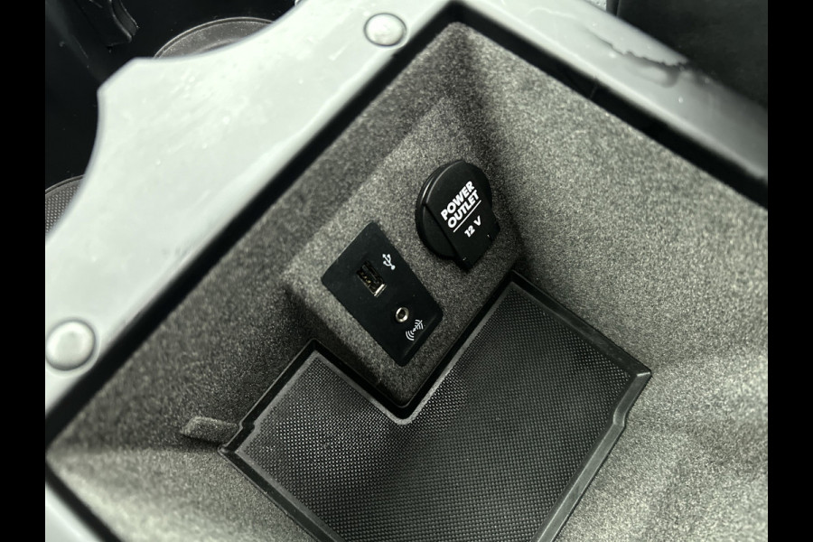 Porsche Macan 2.0 (NL-auto, Panorama, Luchtvering, 18-delige stoelen, Camera, Bose, StoelV, Lane Assist, Etc) Porsche Macan 2.0 (NL-auto, Panorama, Luchtvering, 18-delige stoelen, Camera, Bose, StoelV, Lane Assist, Etc)