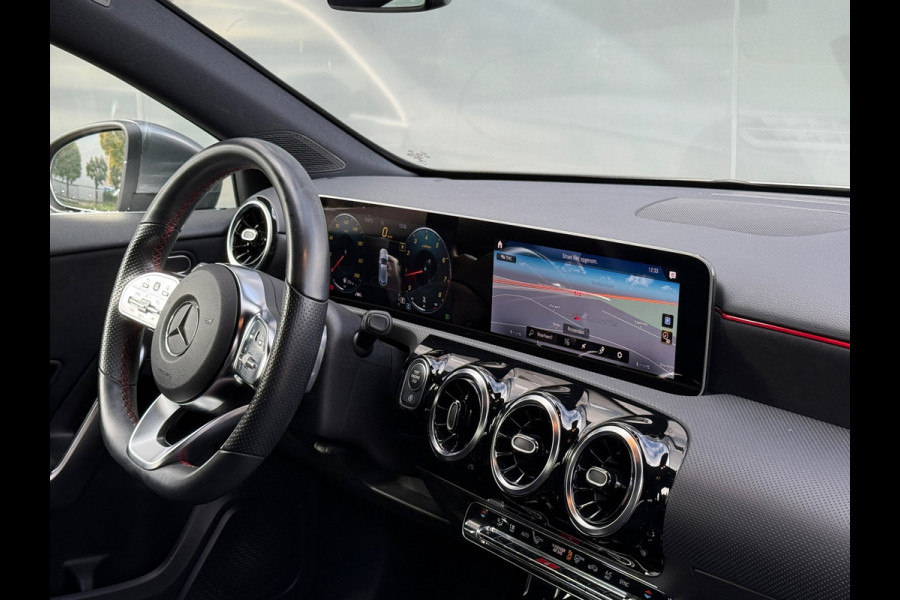 Mercedes-Benz A-Klasse 200 163PK AMG Line Navi|Stoelver|Camera|Lane Assist