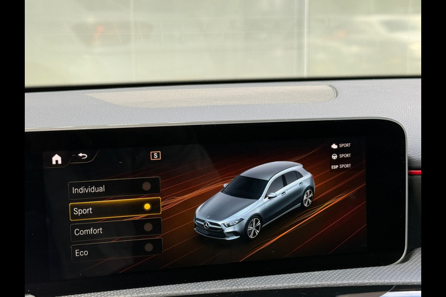 Mercedes-Benz A-Klasse 200 163PK AMG Line Navi|Stoelver|Camera|Lane Assist