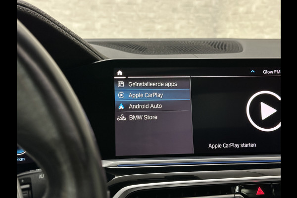 BMW X5 xDrive45e M-Sport | Panorama | 360 Camera | 96% SOH | ACC | Leder Indiv. | Laser-LED | Harman-Kardon | Rij-Assistent Pro | Memory | Head-Up | Trekhaak | 4-Zone Clima | Beker Koeling & Verwarming | Stuurverwarming | Comfortstoelen | Keyless-Entry | M-Gordels | Sfeerverlichting | Carplay |