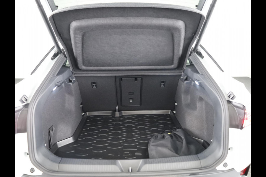 Volkswagen ID.5 Pro Business 77 kWh accu. 210 kW / 286 pk SUV Elek Volkswagen ID.5 Pro Business 77 kWh accu. 210 kW / 286 pk SUV Elek