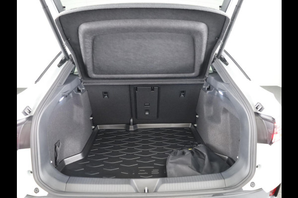 Volkswagen ID.5 Pro Business 77 kWh accu. 210 kW / 286 pk SUV Elek Volkswagen ID.5 Pro Business 77 kWh accu. 210 kW / 286 pk SUV Elek