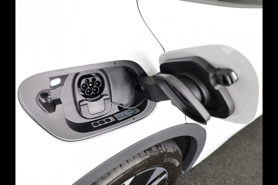 Volkswagen ID.5 Pro Business 77 kWh accu. 210 kW / 286 pk SUV Elek Volkswagen ID.5 Pro Business 77 kWh accu. 210 kW / 286 pk SUV Elek