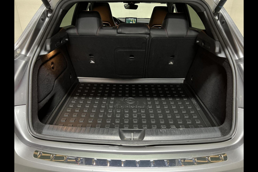 Mercedes-Benz GLA 180 AMG Pano H/K Memory Leer Cruise Clima NAP