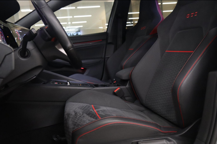 Volkswagen Golf 2.0 TSI GTI 45 JAHRE CLUBSPORT AKRA/PANO/ACC/CAM/CARPLAY/IQ-LIGHT/VOLL Volkswagen Golf 2.0 TSI GTI 45 JAHRE CLUBSPORT AKRA/PANO/ACC/CAM/CARPLAY/IQ-LIGHT/VOLL