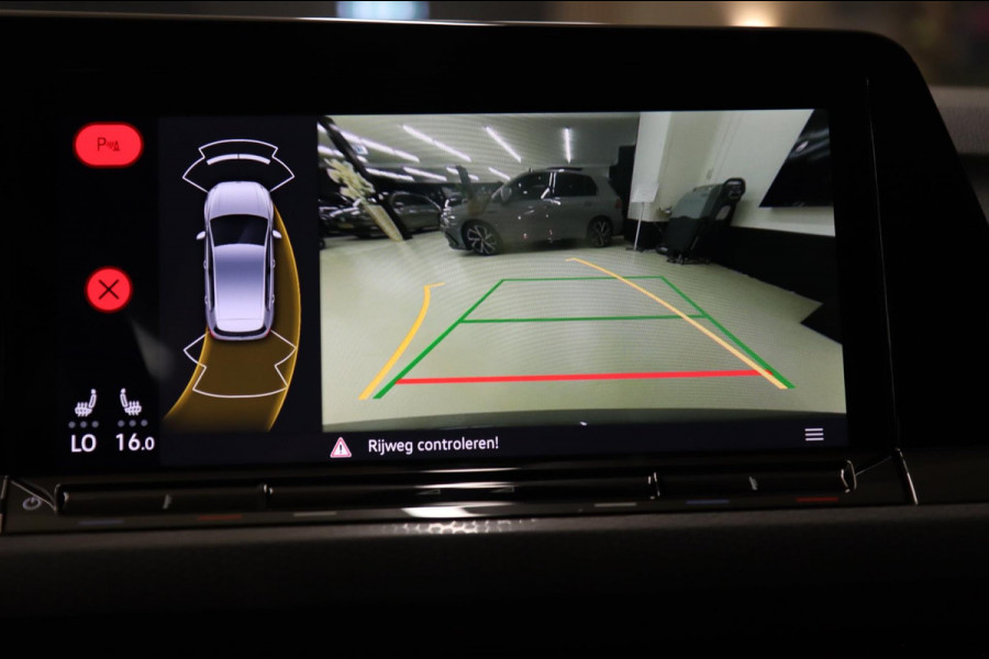 Volkswagen Golf 2.0 TSI GTI 45 JAHRE CLUBSPORT AKRA/PANO/ACC/CAM/CARPLAY/IQ-LIGHT/VOLL Volkswagen Golf 2.0 TSI GTI 45 JAHRE CLUBSPORT AKRA/PANO/ACC/CAM/CARPLAY/IQ-LIGHT/VOLL