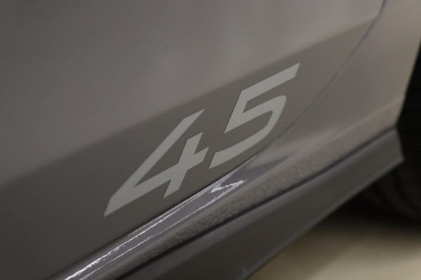 Volkswagen Golf 2.0 TSI GTI 45 JAHRE CLUBSPORT AKRA/PANO/ACC/CAM/CARPLAY/IQ-LIGHT/VOLL Volkswagen Golf 2.0 TSI GTI 45 JAHRE CLUBSPORT AKRA/PANO/ACC/CAM/CARPLAY/IQ-LIGHT/VOLL