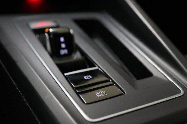 Volkswagen Golf 2.0 TSI GTI 45 JAHRE CLUBSPORT AKRA/PANO/ACC/CAM/CARPLAY/IQ-LIGHT/VOLL Volkswagen Golf 2.0 TSI GTI 45 JAHRE CLUBSPORT AKRA/PANO/ACC/CAM/CARPLAY/IQ-LIGHT/VOLL