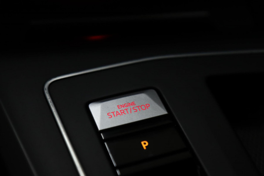 Volkswagen Golf 2.0 TSI GTI 45 JAHRE CLUBSPORT AKRA/PANO/ACC/CAM/CARPLAY/IQ-LIGHT/VOLL Volkswagen Golf 2.0 TSI GTI 45 JAHRE CLUBSPORT AKRA/PANO/ACC/CAM/CARPLAY/IQ-LIGHT/VOLL