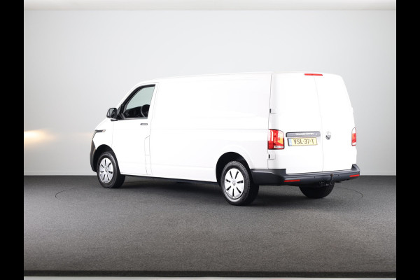 Volkswagen Transporter 2.0 TDI L2H1 28 150 pk | Airco | Trekhaak | Parkeersensoren | Elektr. spiegels (inklapbaar) |
