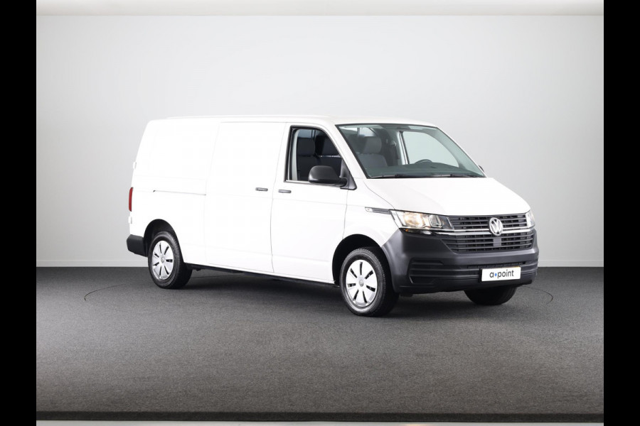 Volkswagen Transporter 2.0 TDI L2H1 28 150 pk | Airco | Trekhaak | Parkeersensoren | Elektr. spiegels (inklapbaar) |