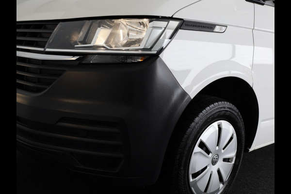Volkswagen Transporter 2.0 TDI L2H1 28 150 pk | Airco | Trekhaak | Parkeersensoren | Elektr. spiegels (inklapbaar) |