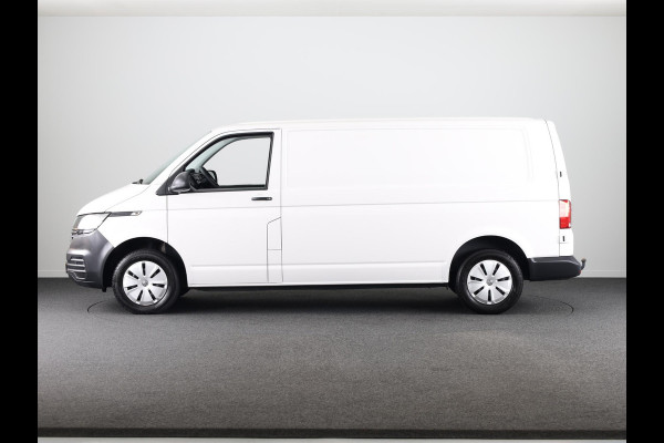 Volkswagen Transporter 2.0 TDI L2H1 28 150 pk | Airco | Trekhaak | Parkeersensoren | Elektr. spiegels (inklapbaar) |