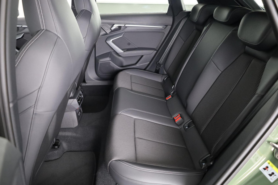 Audi A3 Sportback 40 TFSI e S edition 204pk | Verlengde garantie | Parkeercamera | Adaptieve cruise controle | Optiek pakket zwart Plus | Extra geting glas