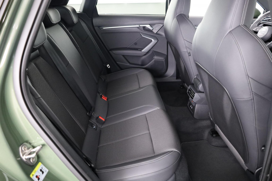 Audi A3 Sportback 40 TFSI e S edition 204pk | Verlengde garantie | Parkeercamera | Adaptieve cruise controle | Optiek pakket zwart Plus | Extra geting glas