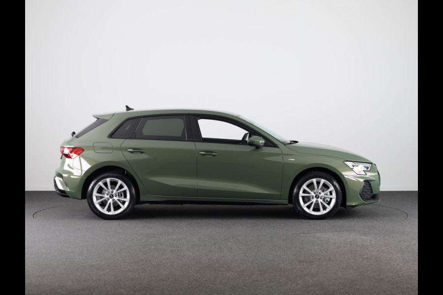 Audi A3 Sportback 40 TFSI e S edition 204pk | Verlengde garantie | Parkeercamera | Adaptieve cruise controle | Optiek pakket zwart Plus | Extra geting glas