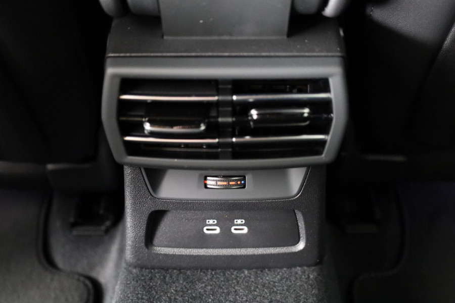 Audi A3 Sportback 40 TFSI e S edition 204pk | Verlengde garantie | Parkeercamera | Adaptieve cruise controle | Optiek pakket zwart Plus | Extra geting glas