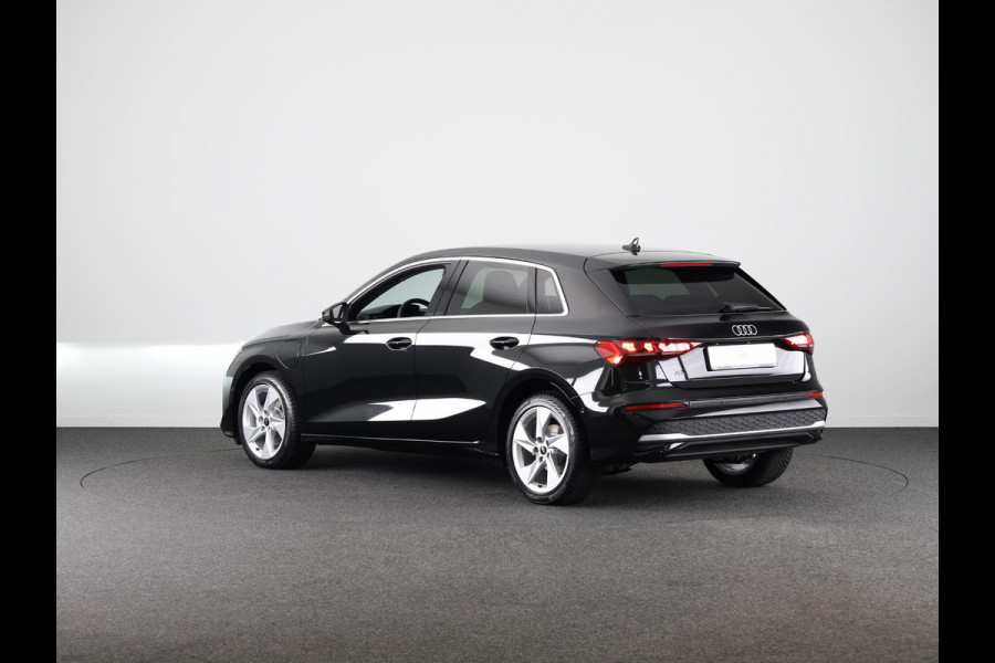 Audi A3 Sportback 40 TFSI e Advanced edition 204pk | Verlengde garantie | Navigatie | Extra getint glas | Verwarmbare voorstoelen Audi A3 Sportback 40 TFSI e Advanced edition 204pk | Verlengde garantie | Navigatie | Extra getint glas | Verwarmbare voorstoelen