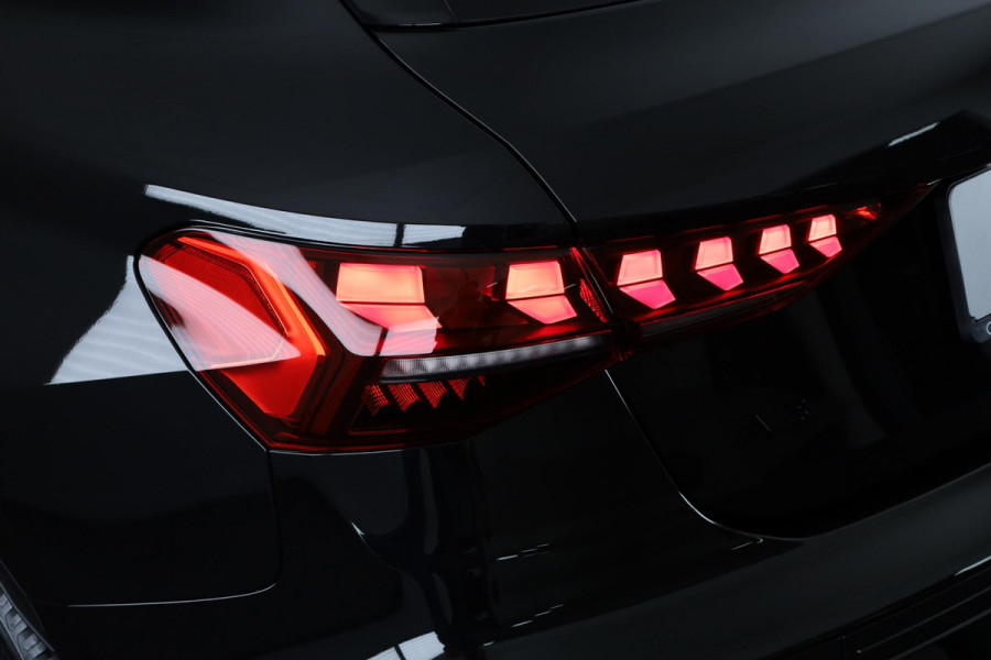 Audi A3 Sportback 40 TFSI e Advanced edition 204pk | Verlengde garantie | Navigatie | Extra getint glas | Verwarmbare voorstoelen Audi A3 Sportback 40 TFSI e Advanced edition 204pk | Verlengde garantie | Navigatie | Extra getint glas | Verwarmbare voorstoelen
