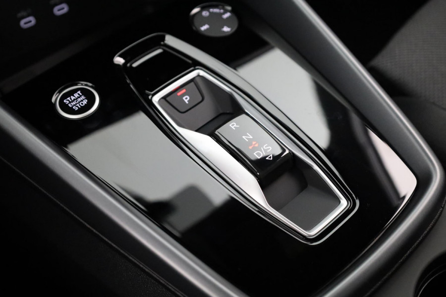 Audi A3 Sportback 40 TFSI e Advanced edition 204pk | Verlengde garantie | Navigatie | Extra getint glas | Verwarmbare voorstoelen Audi A3 Sportback 40 TFSI e Advanced edition 204pk | Verlengde garantie | Navigatie | Extra getint glas | Verwarmbare voorstoelen