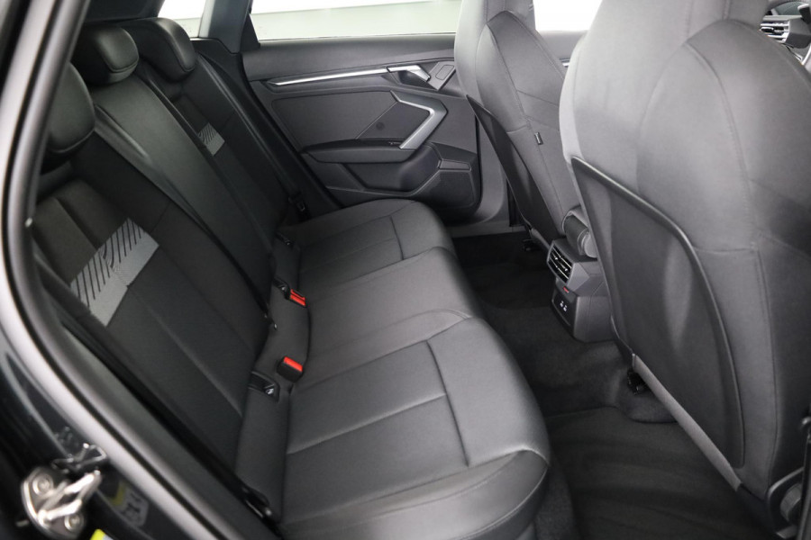 Audi A3 Sportback 40 TFSI e Advanced edition 204pk | Verlengde garantie | Navigatie | Extra getint glas | Verwarmbare voorstoelen Audi A3 Sportback 40 TFSI e Advanced edition 204pk | Verlengde garantie | Navigatie | Extra getint glas | Verwarmbare voorstoelen